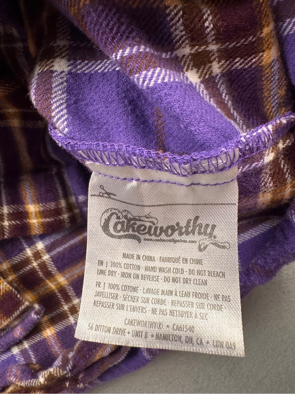 Disney Hocus Pocus Sarah Amuck Flannel Shirt Large Purple Plaid Cakeworthy - Picture 5 of 6
